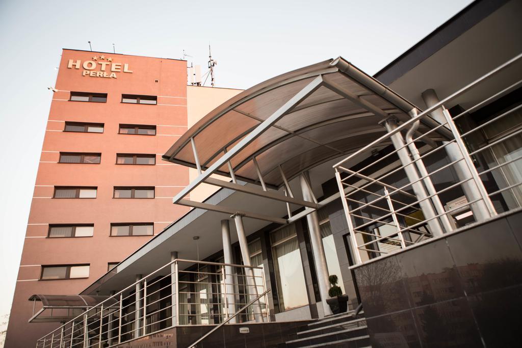 Perla Hotel Olesnica  Exterior photo